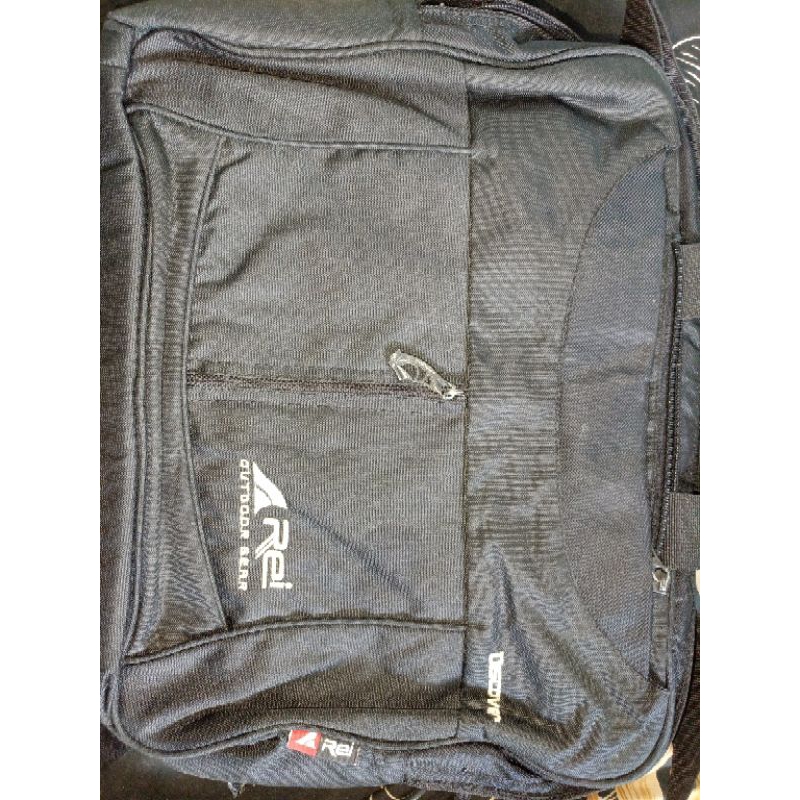 BACKPACK LAPTOP AREI BLACK SECOND