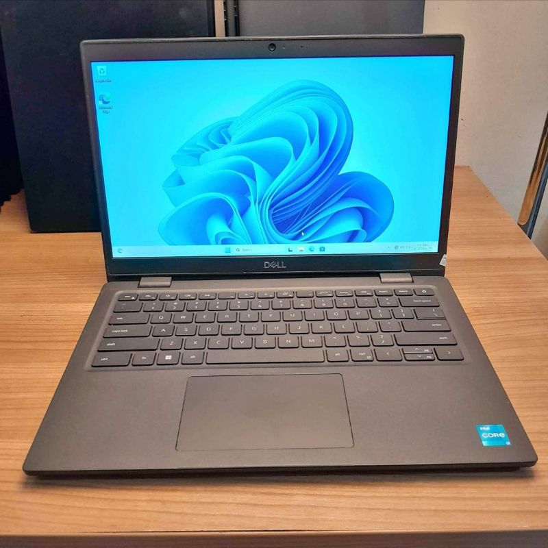 LAPTOP Dell Latitude 3420 I3-1115G4 4GB 256GB Intel UHD Windows 11