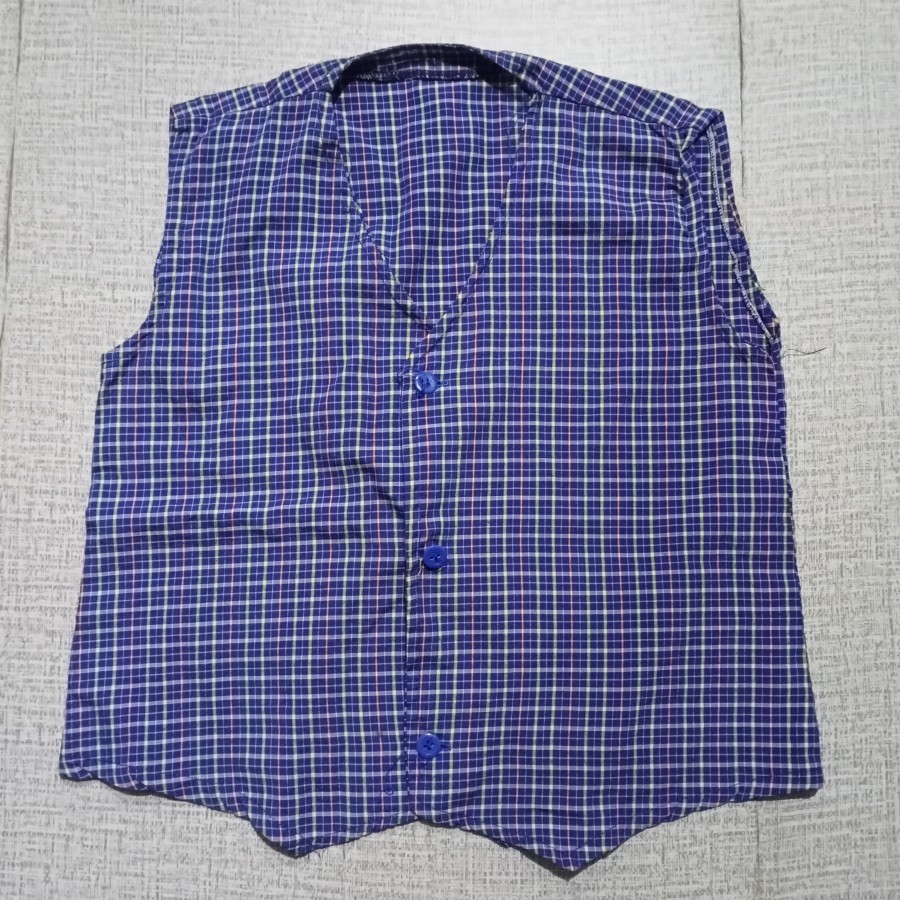 PRELOVED SETELAN SERAGAM KOTAK KOTAK/AZ 159 DN AZ 156