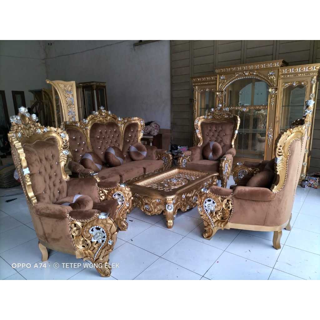 Kursi Sofa Tamu Bellagio Full Ukir Kayu Jati Jepara Finishing Warna Gold | Kursi Tamu Sofabed Mewah/