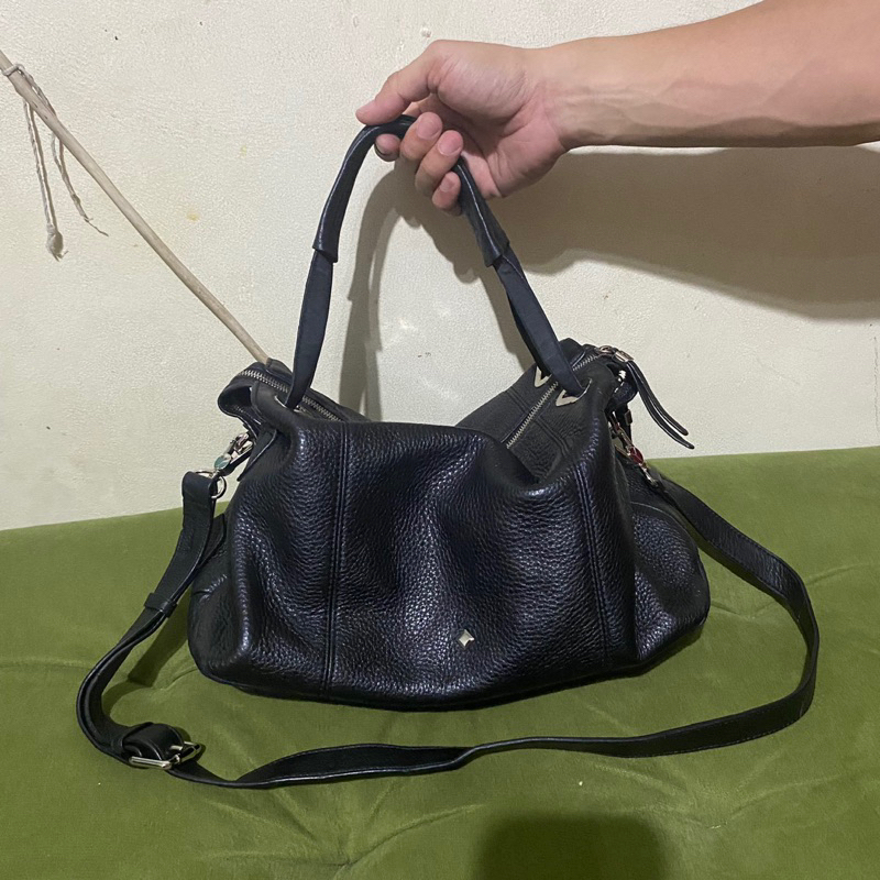 Preloved tas ALPHARD BAG authentic kulit asli hitam lengkap tali panjang