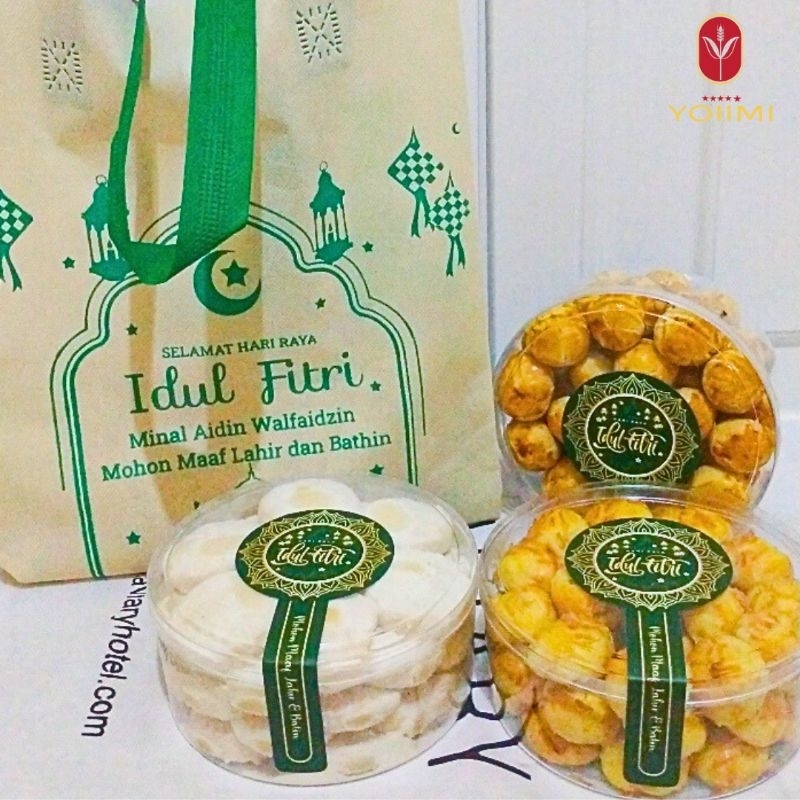 

KUE NASTAR TOPING KEJU KEMASAN 500GRAM GURIH DAN LEMBUT