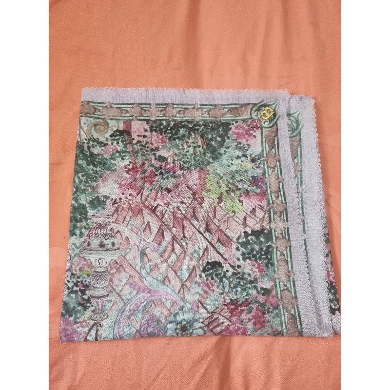 Preloved Buttonscarves Sevilla Lavanda