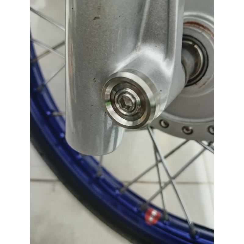 Baut stainles Baut 12 /M8 kepala lebar