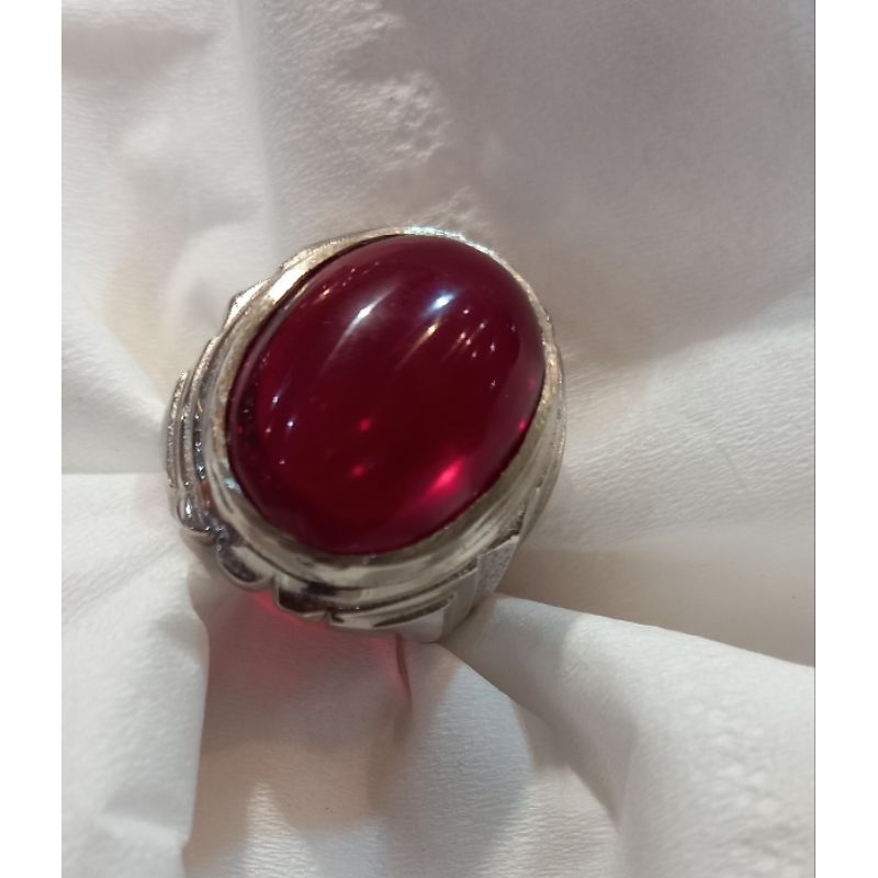 cincin batu merah siam