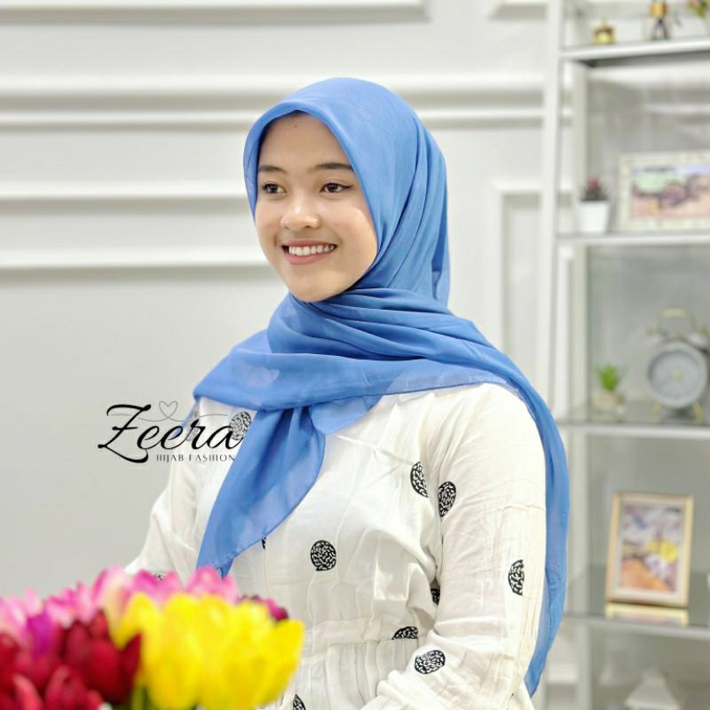Hijab bella square 115x115 polycotton premium warna blue sky