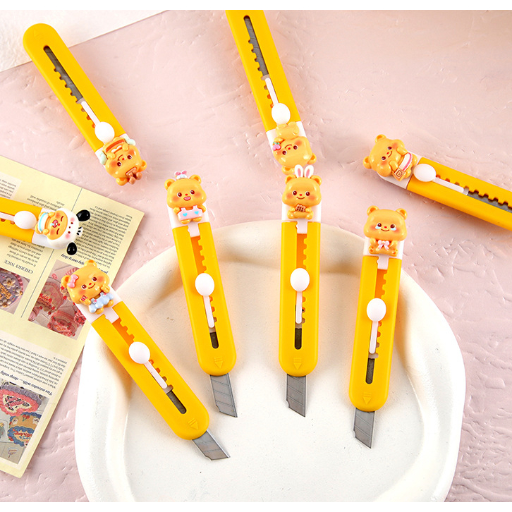 

Cutter Cat Paw Mini Cutter Aesthetic Pisau Pemotong Kertas - AT03