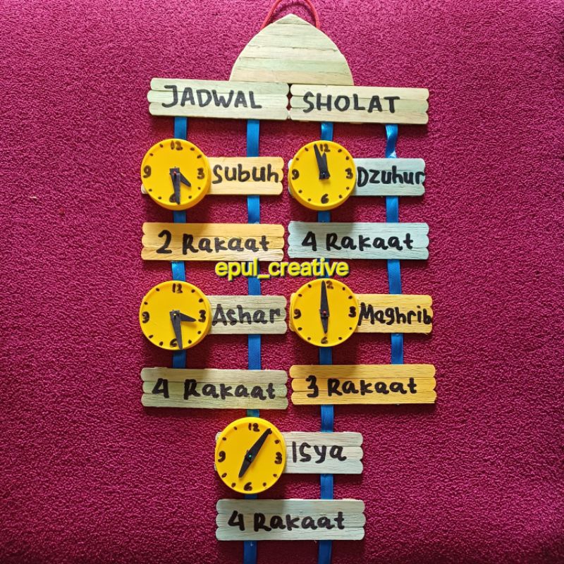 prakarya hiasan dinding jadwal sholat dari stik eskrim dan tutup botol