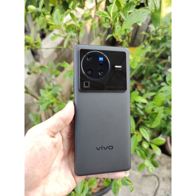Dijual cepat Vivo X80 PRO 5G 12/256GB Snap 8 GEN 1 ZEISS Normal Mulus