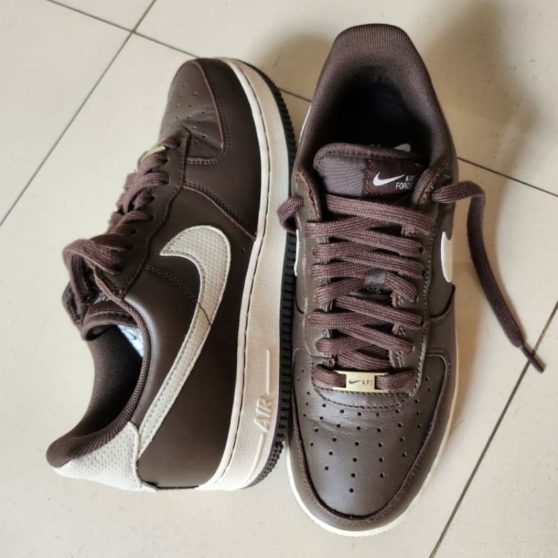 NIKE AIR FORCE 1 AF1 BROWN/OFF WHITE LEATHER- SIZE 7 (EUR 41)