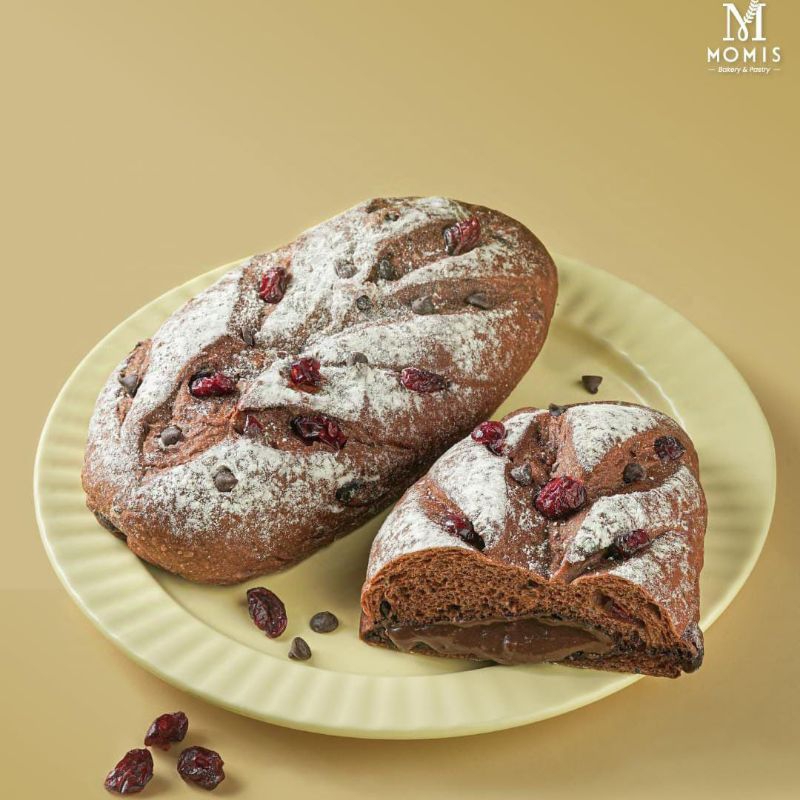 

Momis Bakery - Cranberry Choco Bread dan Cranberry Cream Cheese