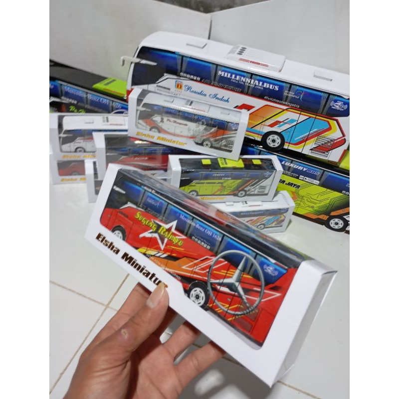 miniatur bus sugeng rahayu