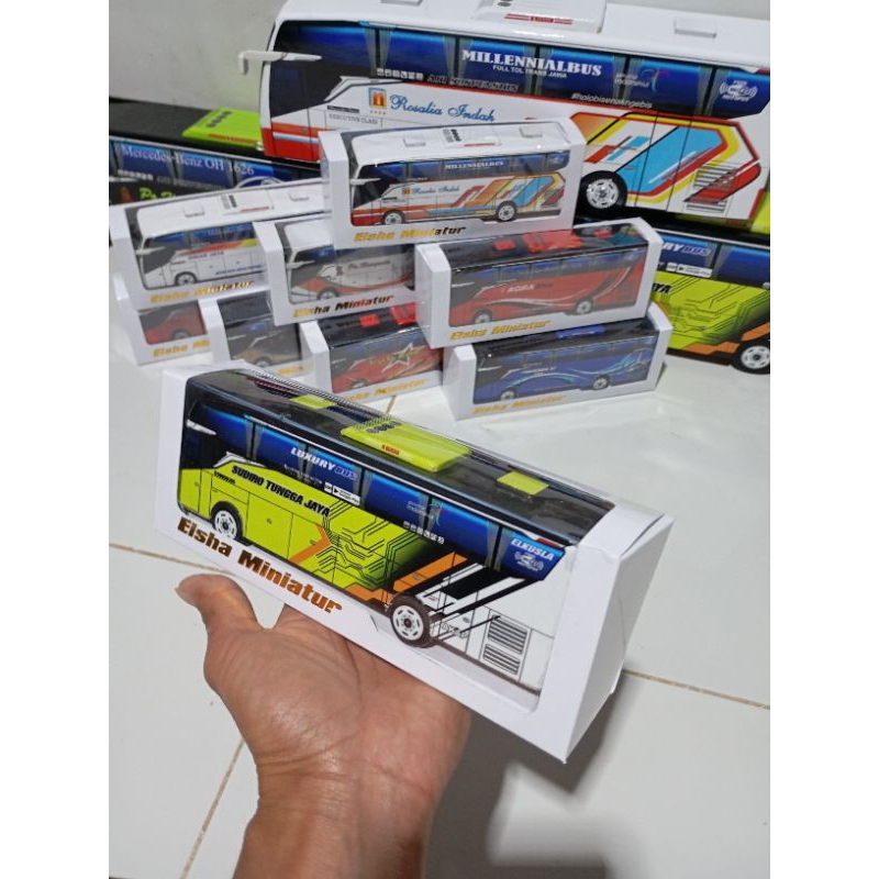 miniatur bus stj
