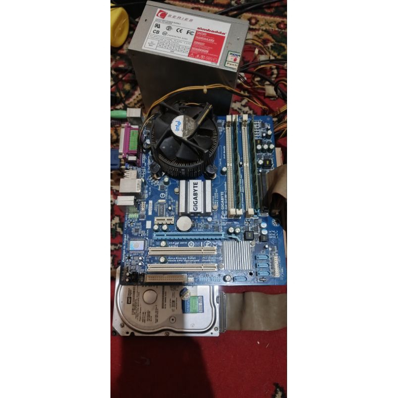 Gigabyte GA-G41M-COMBO+Q9500
