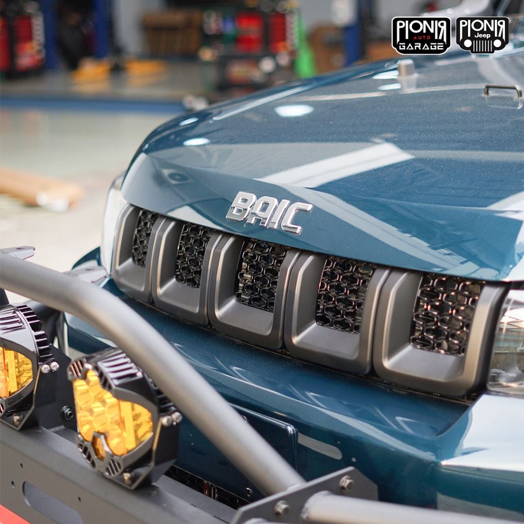Grille Cover Black BAIC BJ40 Plus Cover Grill Warna Hitam BAIC BJ40 Plus Pelindung Grill BAIC BJ40