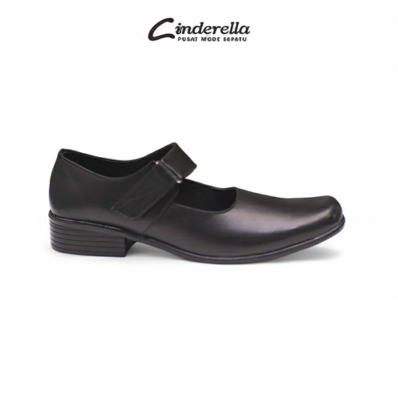 Sepatu Pantofel Paskibra Wanita Suntour PK 02 Hitam