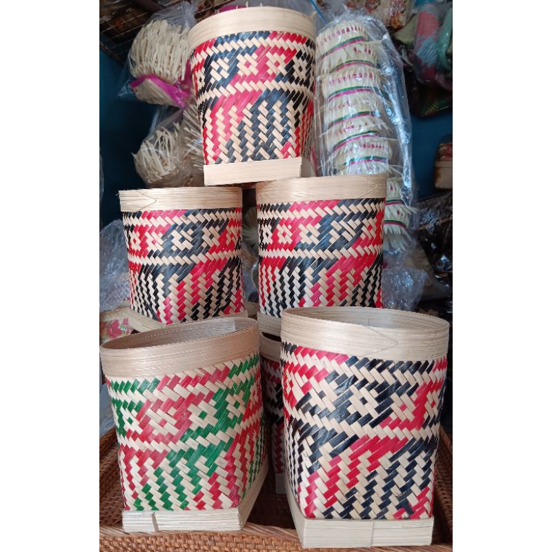 wadah jrimpen//kulit bambu/ wadah daksina linggih//Da 16cn,T 17 cm Db 11cm//