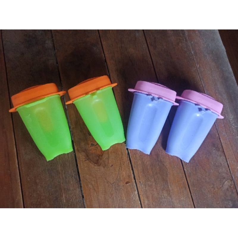 

PL PRIBADI TUPPERWARE ES KRIM