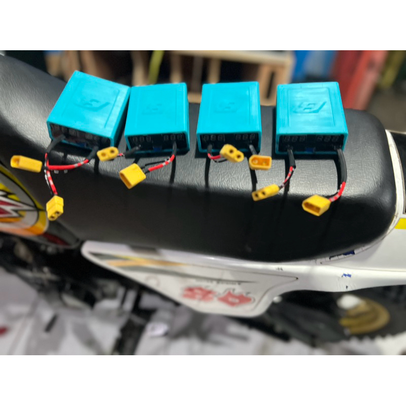 Power up adjustable universal bisa di aplikasikan semua motor dengan system pengapian CDI ,power up 