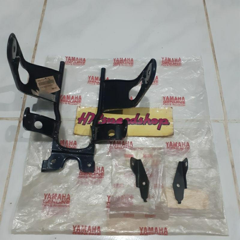 Bracket Breket Braket Stay lampu depan cover fairing batok yamaha Rxz 5speed Rx135 Original bukan Rz