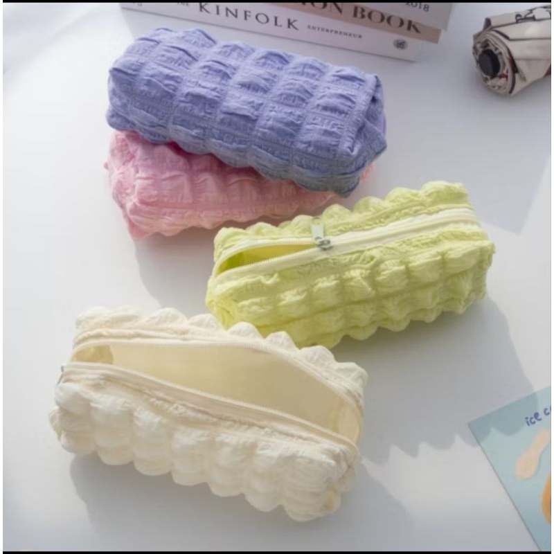 

Tempat Pensil Puffy Aesthetic Korean Style Pencil Case