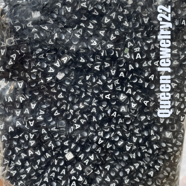 1pon manik huruf kotak khusus huruf A hitam putih