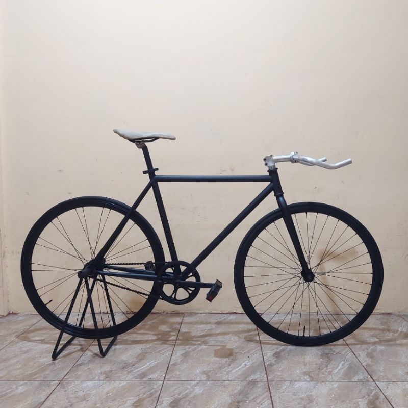 Sepeda fixie airwalk basic doltrap