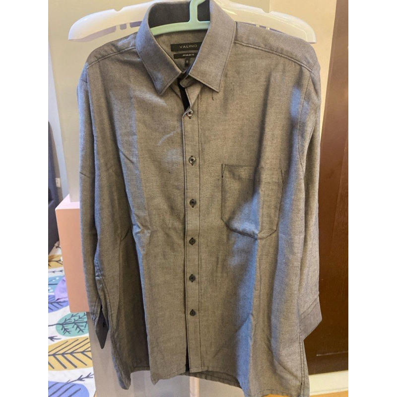 Kemeja Pria Abu-abu Merk Valino
