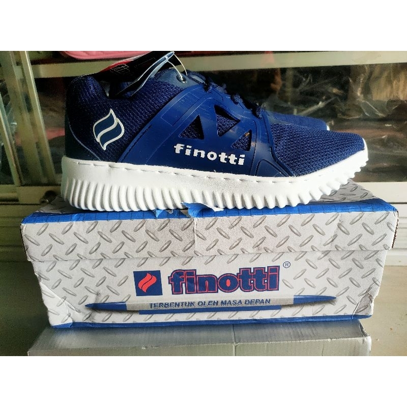 Sepatu Finotti