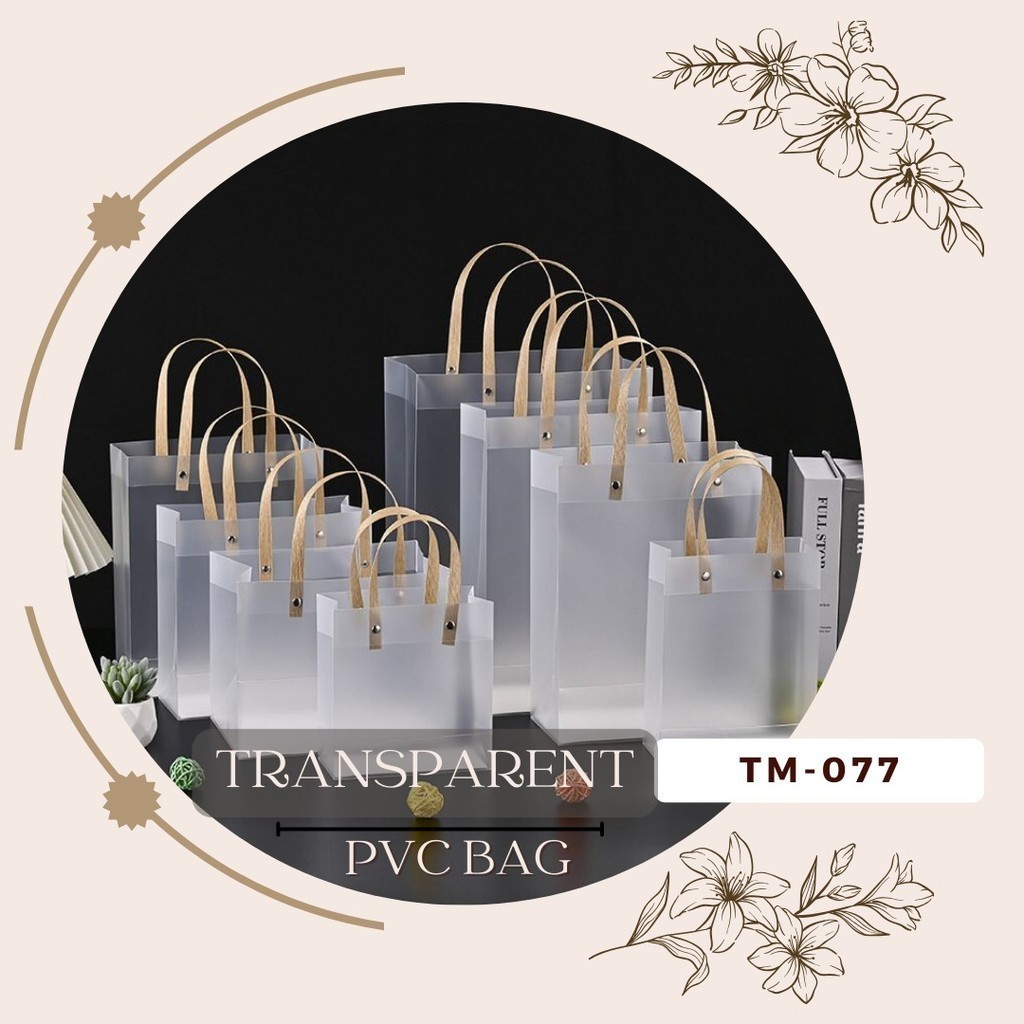 

TM077 – PAPERBAG MIKA TRANSPARENT BENING TAS MIKA TOTEBAG POLOS SOUVENIR GOODIE BAG HAMPERS WATERPROOF