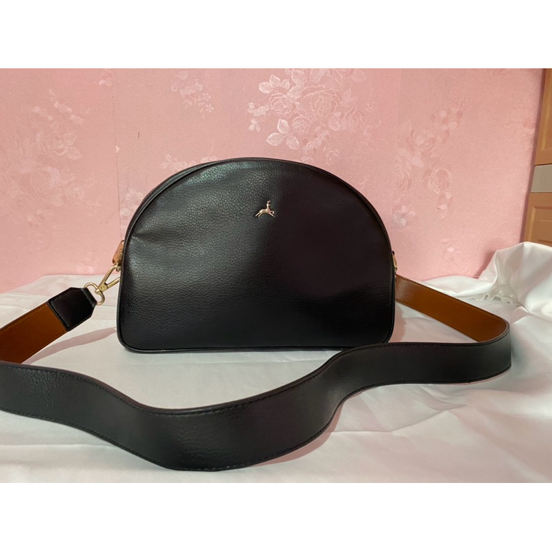 Preloved Povilo Martha Bag Hitam