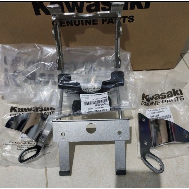 paket full set breket lampu kawasaki ninja r ss original