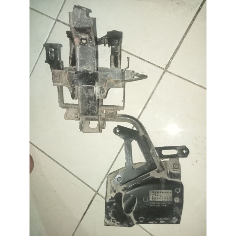 PANGKON PANEL DADA RUMAH AKI VARIO 125 OLD KZR ORIGINAL