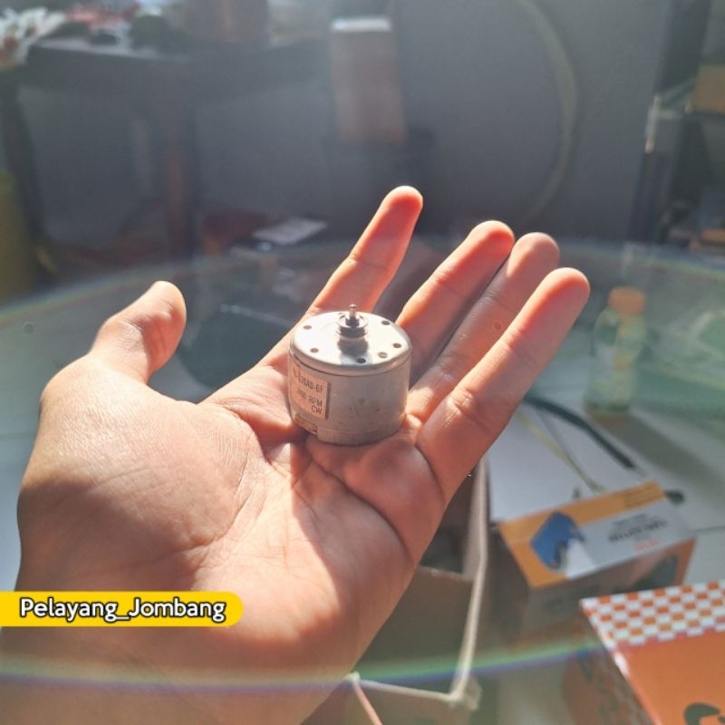 Dinamo Motor Dc 2400 rpm 6-9 volt untuk layangan