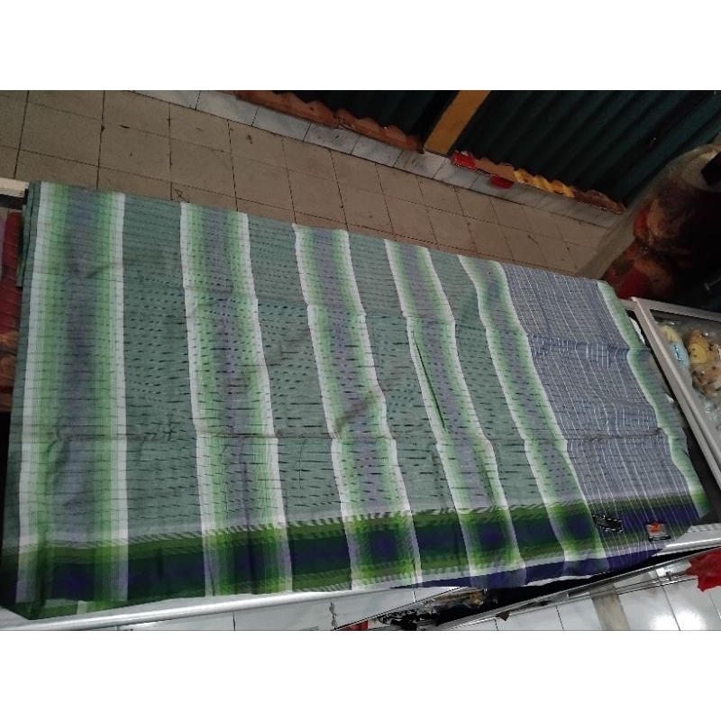 sarung atlas premium 750 tanpa tutup,sarung jadul motif kotak