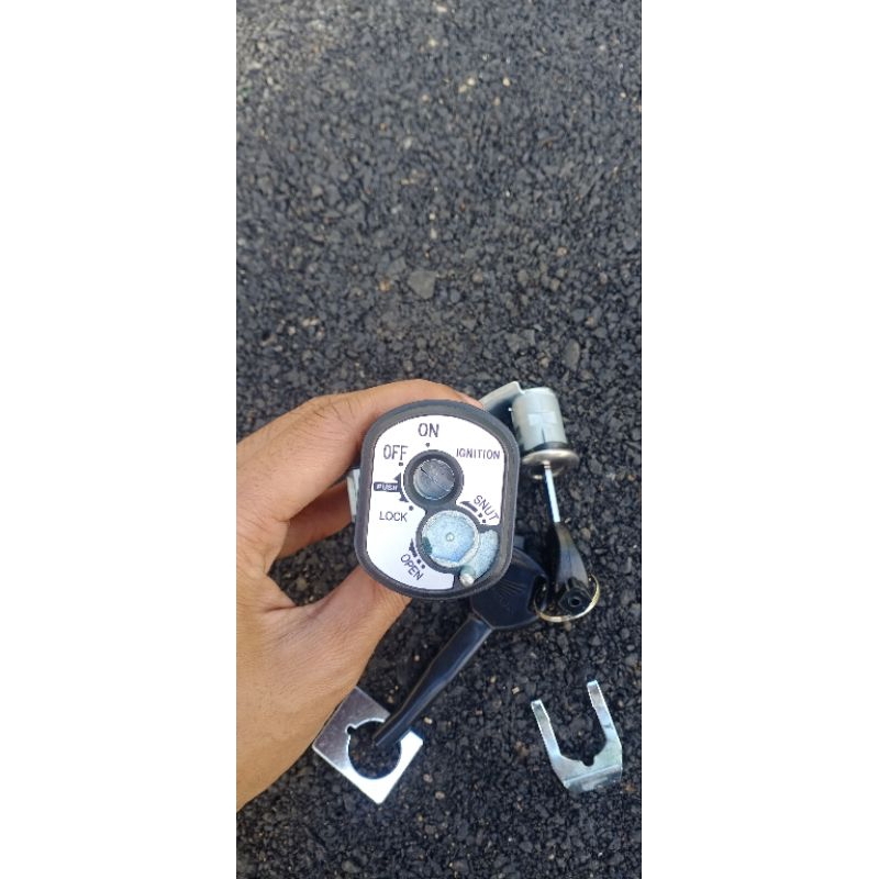 KUNCI KONTAK BEAT FI 2017 BERKUALITAS ORI