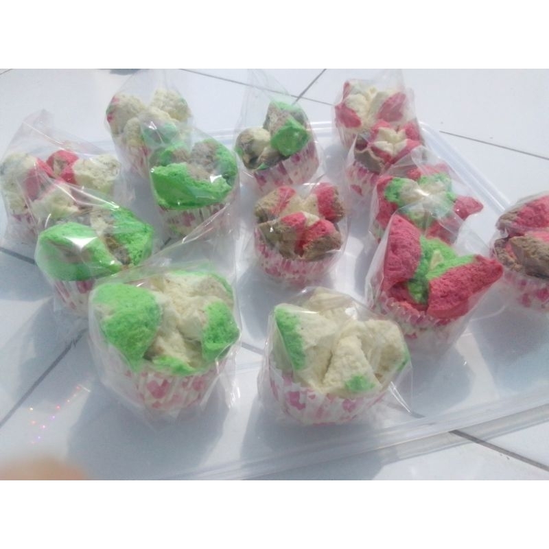 

bolu kukus mekar harga satuan 3000