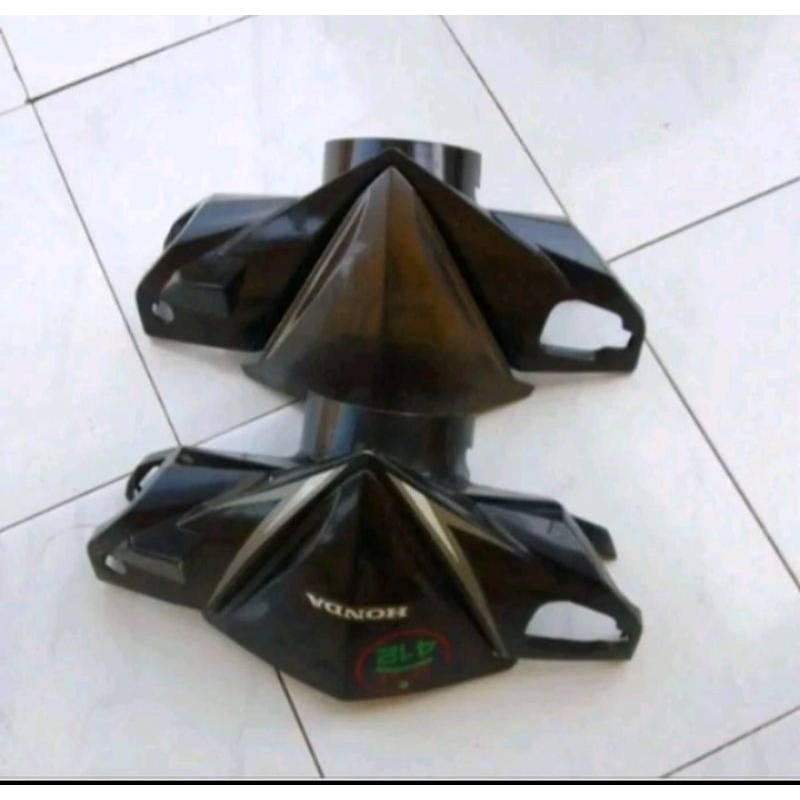 COVER BATOK KEPALA DEPAN VARIO 125 OLD ORIGINAL