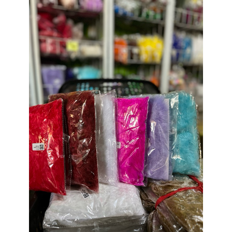 Bulu angsa perroll 10yard - Bulu ayam meteran