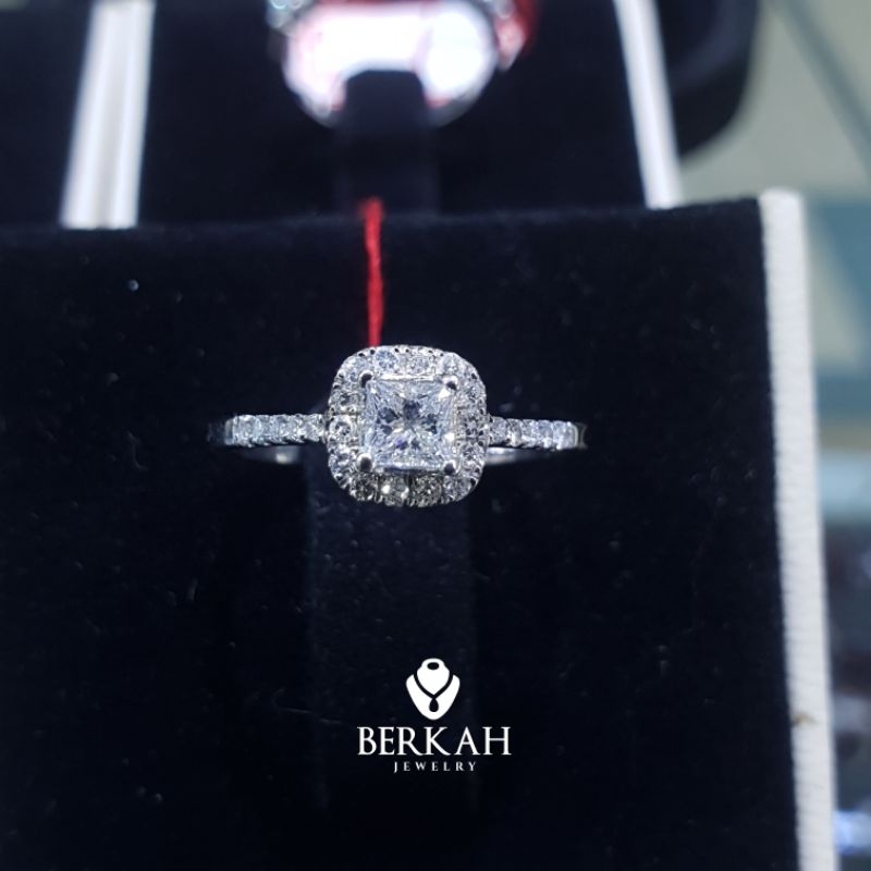 Cincin Wanita Emas Putih Berlian Asli Tengah 0,25 Carat Natural Diamond