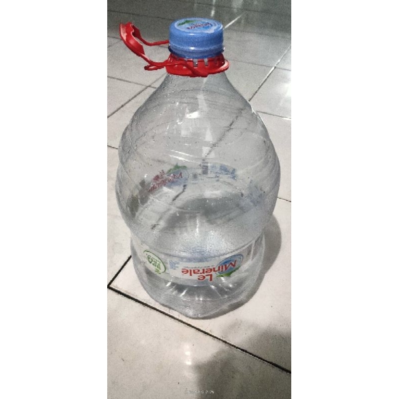 

Galon Bekas Le Mineral 15 Liter - Kosong/Tanpa Isi