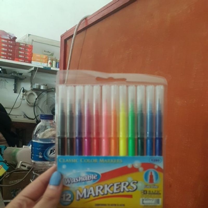 

pensil warna bazic