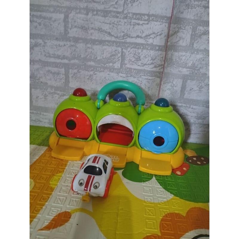 Whizz World lights and sounds emergency centre