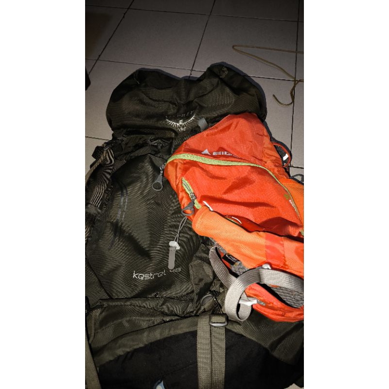 1 PAKET Cariel osprey kestrel + hydropack Eiger