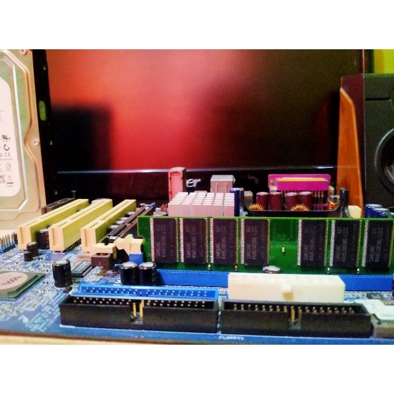 MOTHERBOARD SECOND GAMBLING BONUS RAM + PROSESOR PENTIUM 4