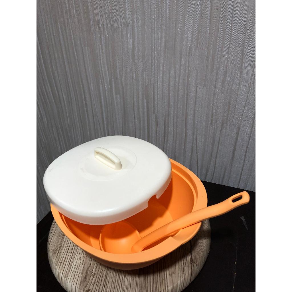 Tupperware Blossom Collection Soup Server with Ladle