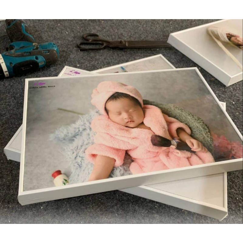 Cetak foto 10R 20x30 cm + bingkai MDF, Custom foto / foto prewedding