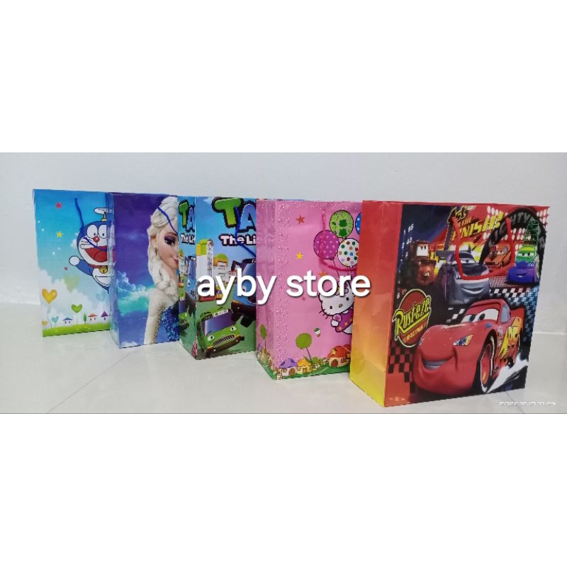 

paperbag karakter/paperbag ulang tahun ukuran 24x10x27cm
