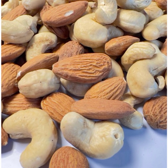 

Kacang mede mete mix almond mentah kemasan 1 kg