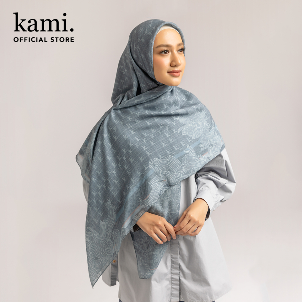 Monogram Scarf XL II Kamiidea Kami Idea